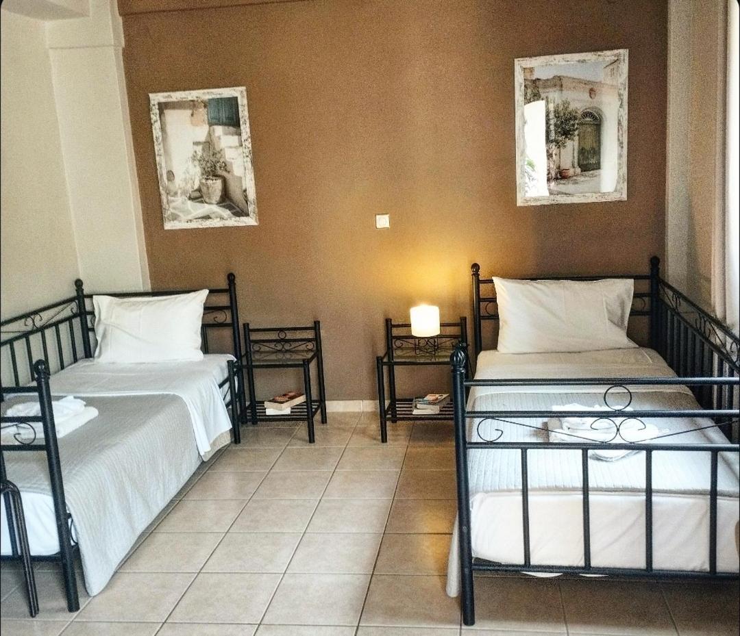 Finikes Apartments Stoúpa エクステリア 写真