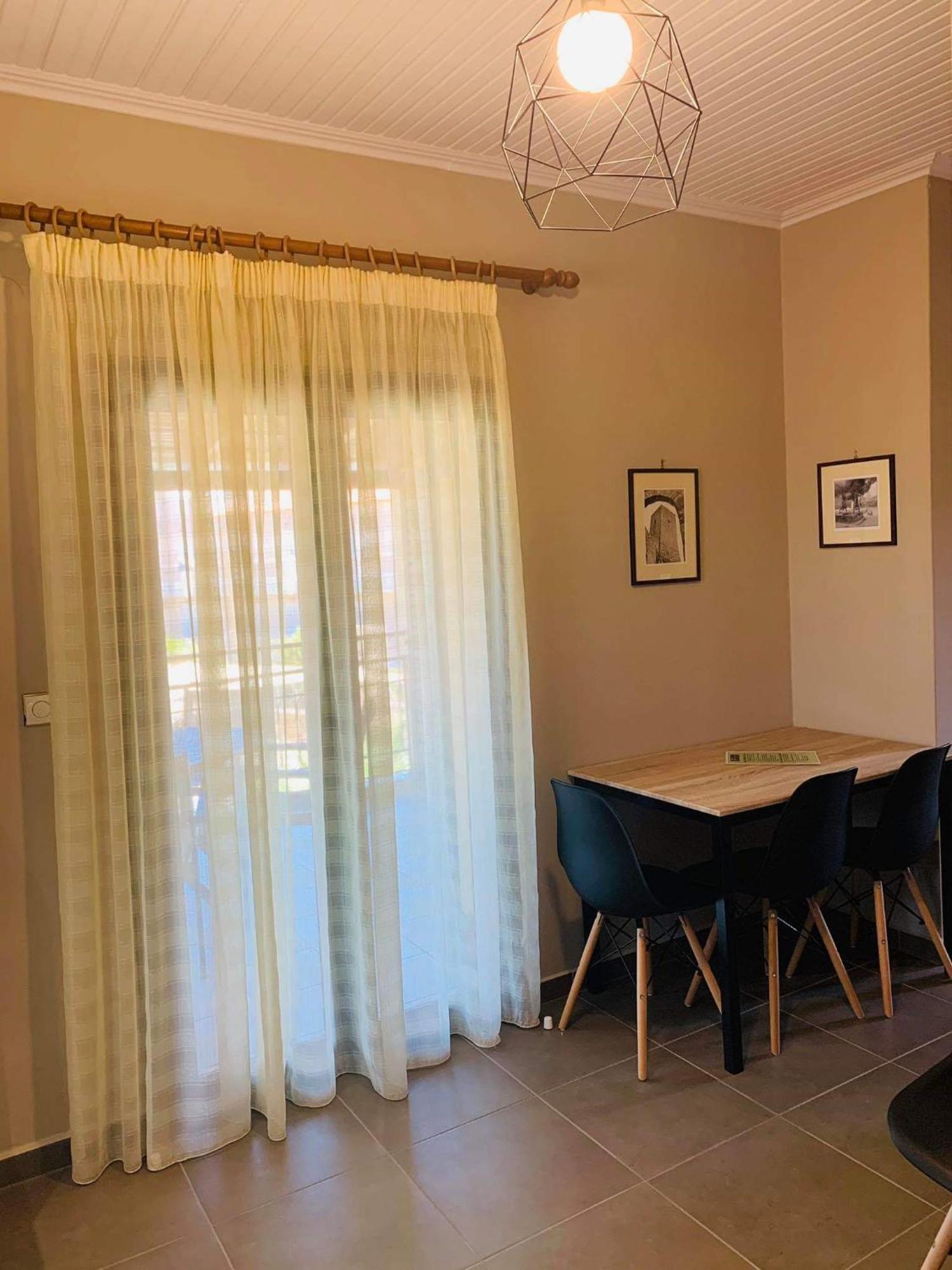 Finikes Apartments Stoúpa 部屋 写真
